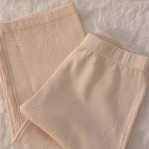 St John collection cropped knit pants in ivory - lounge knit pants